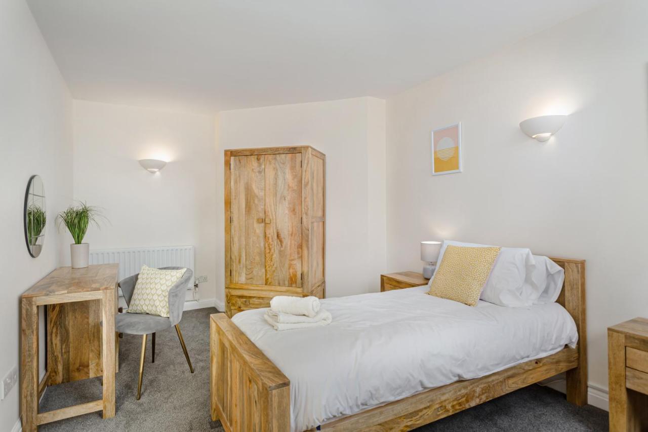 2 Bedroom City Centre Townhouse - With Parking Cambridge  Exterior photo